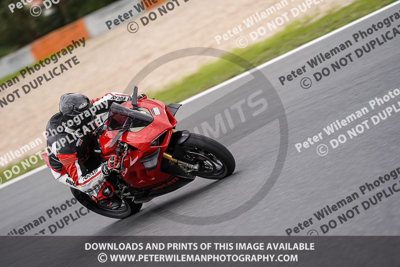 estoril;event digital images;motorbikes;no limits;peter wileman photography;portugal;trackday;trackday digital images